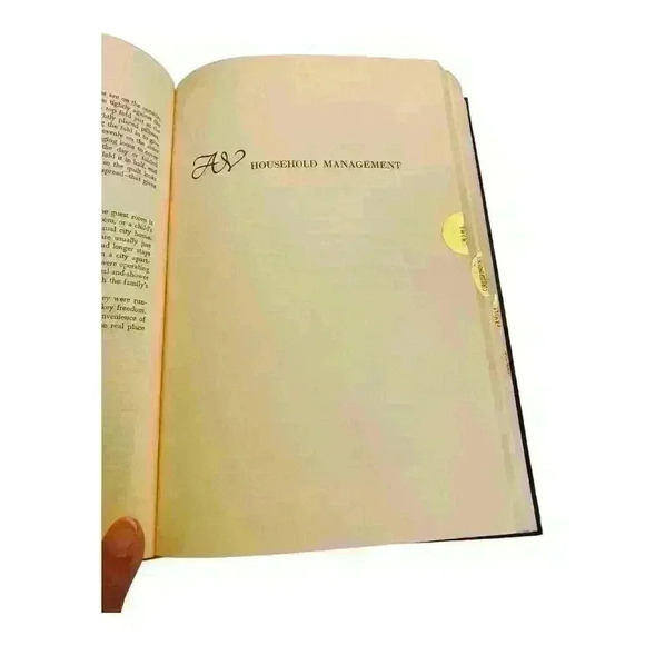 Amy Vanderbilt's Complete Book of Etiquette 1954 Hardcover Vintage - Picture 9 of 9